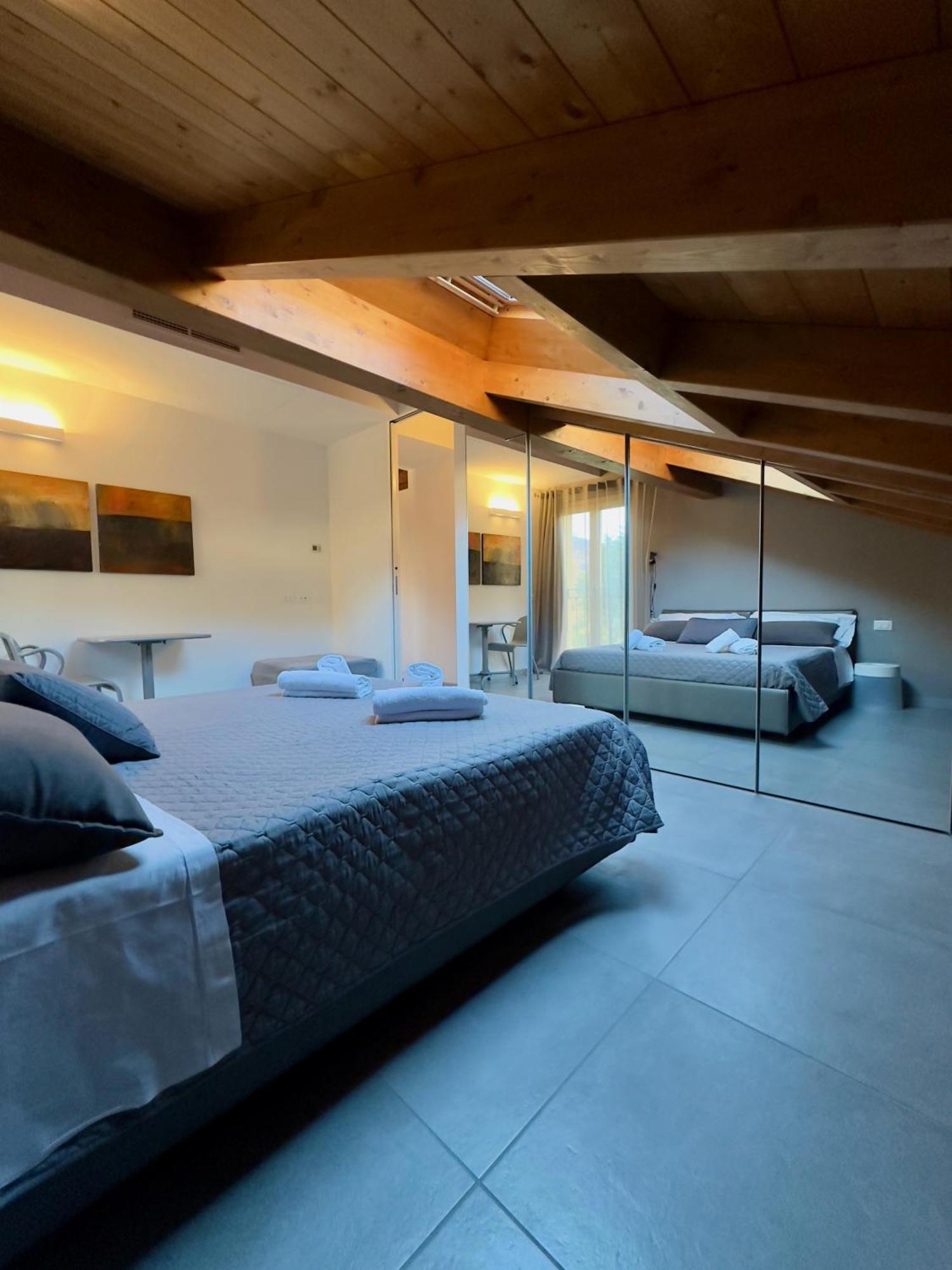 Residence Matilde Oliveto Lario Bagian luar foto