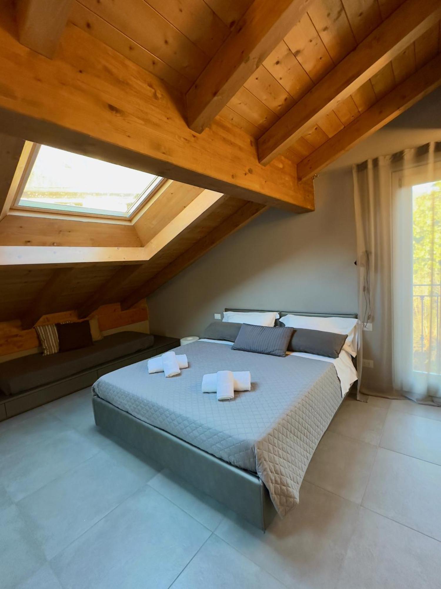 Residence Matilde Oliveto Lario Bagian luar foto